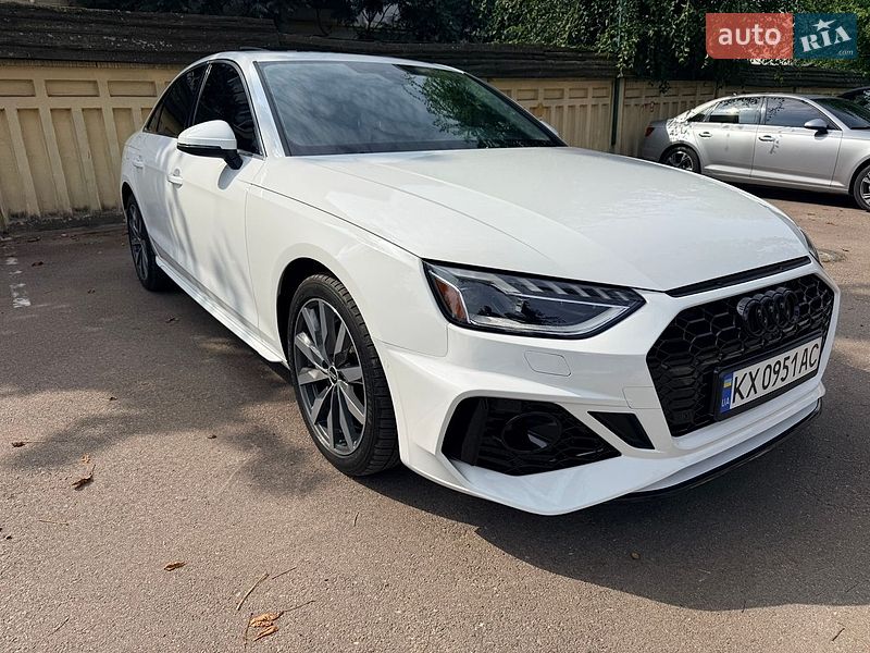 Седан Audi A4 2021 в Харкові