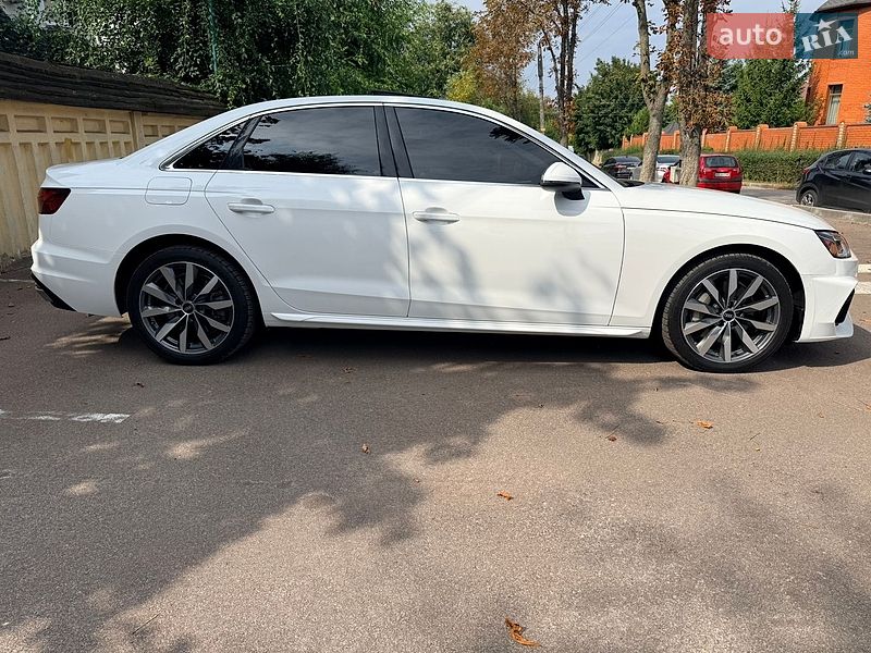 Седан Audi A4 2021 в Харкові