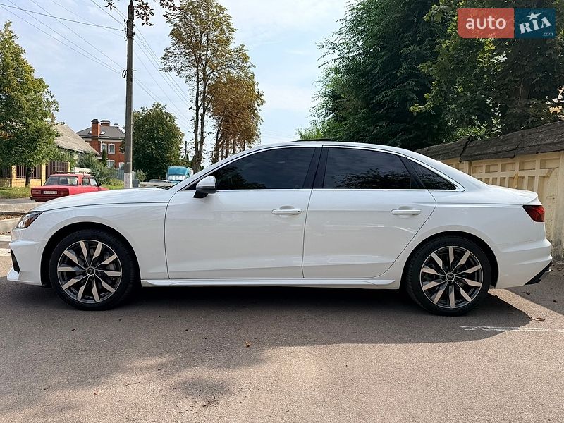 Седан Audi A4 2021 в Харькове