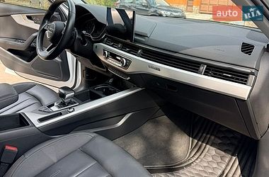 Седан Audi A4 2021 в Харкові