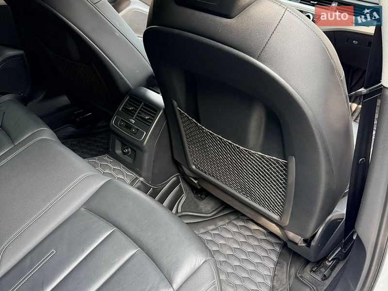 Седан Audi A4 2021 в Харкові