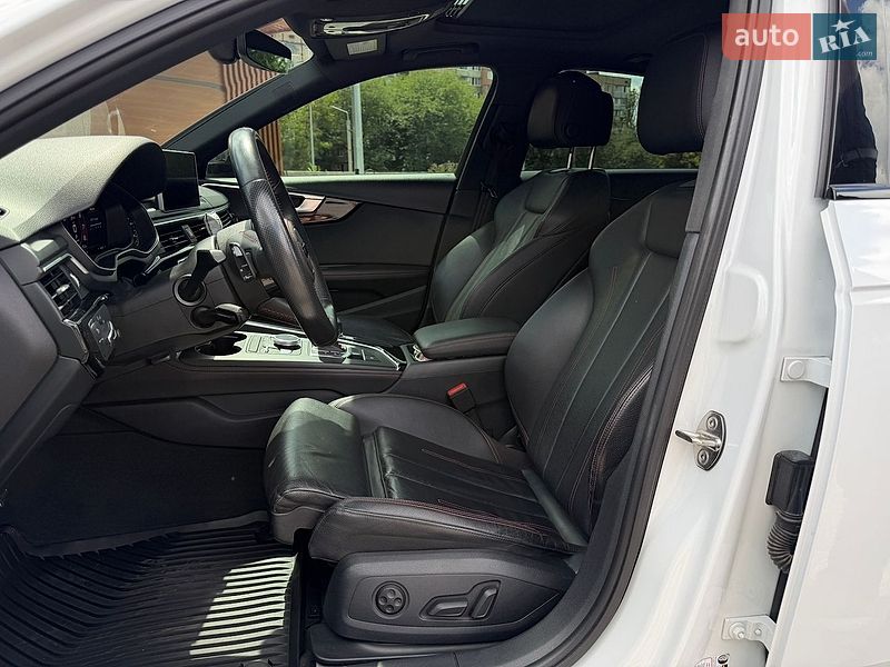 Седан Audi A4 2018 в Кривому Розі
