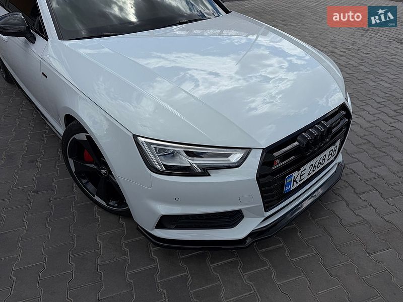 Седан Audi A4 2018 в Кривому Розі
