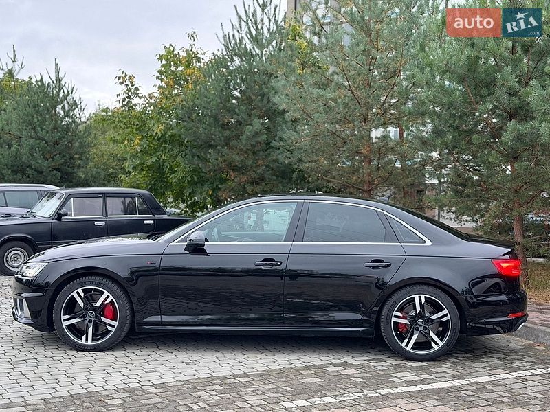 Седан Audi A4 2017 в Івано-Франківську