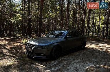 Седан Audi A4 2012 в Тернополі