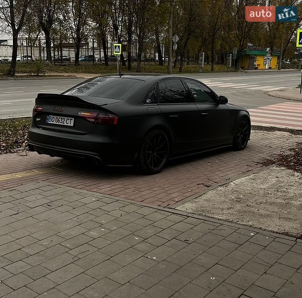 Седан Audi A4 2012 в Тернополі