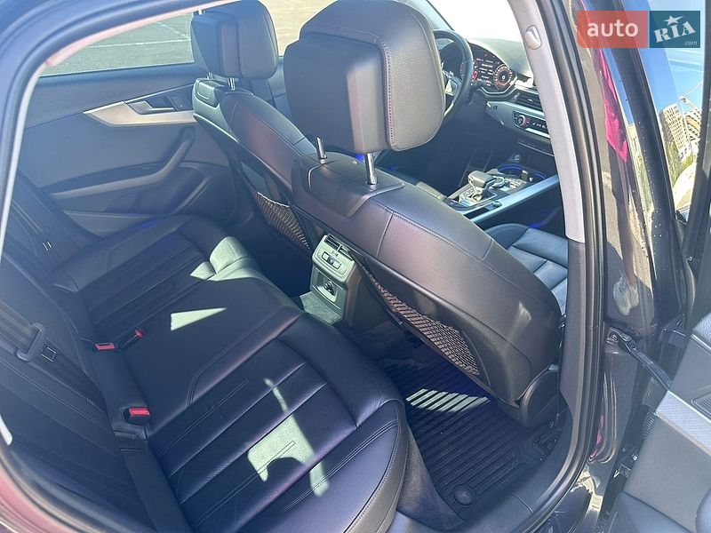 Седан Audi A4 2015 в Києві