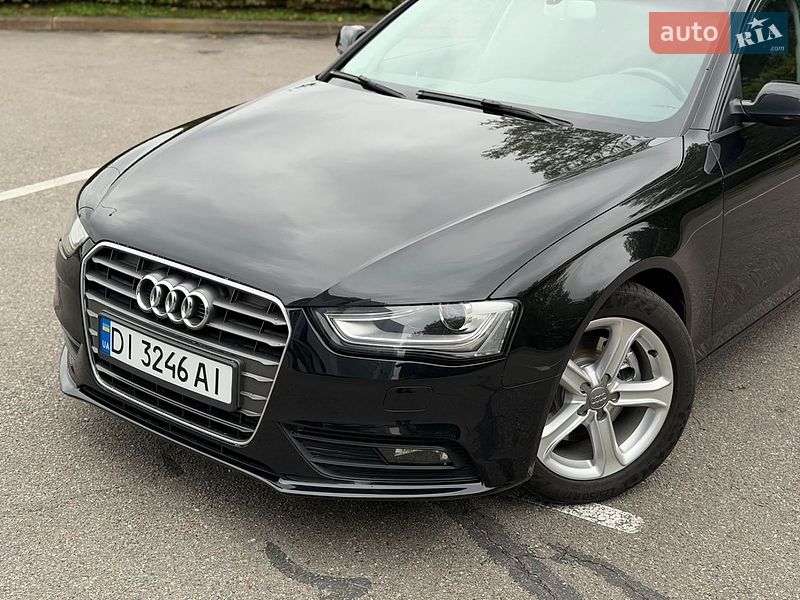 Седан Audi A4 2013 в Києві