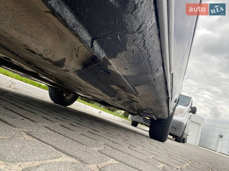 Седан Audi A4 1996 в Львові