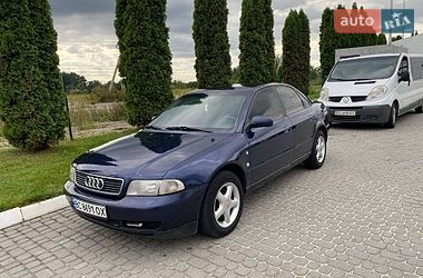 Седан Audi A4 1996 в Львові