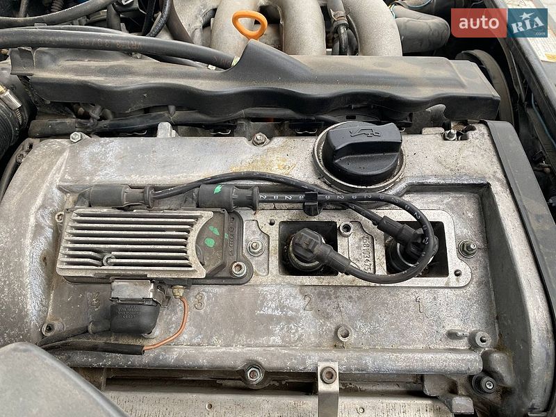 Седан Audi A4 1996 в Львові