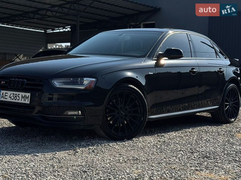 Audi A4 2015