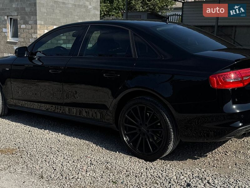 Седан Audi A4 2015 в Дніпрі