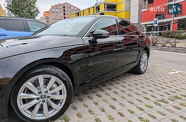 Седан Audi A4 2017 в Киеве