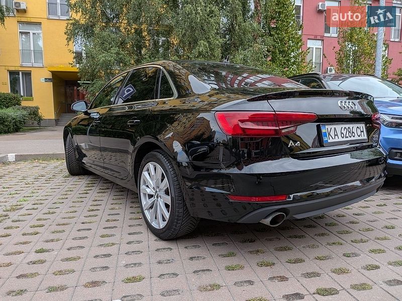 Седан Audi A4 2017 в Киеве