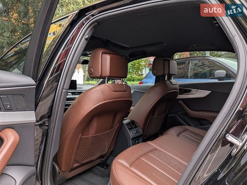 Седан Audi A4 2017 в Киеве