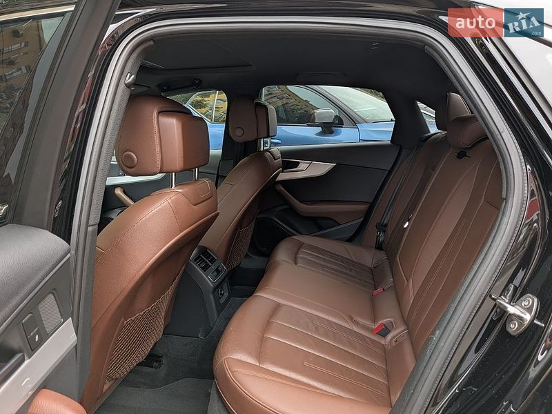 Седан Audi A4 2017 в Киеве
