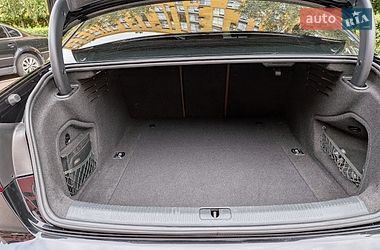 Седан Audi A4 2017 в Киеве