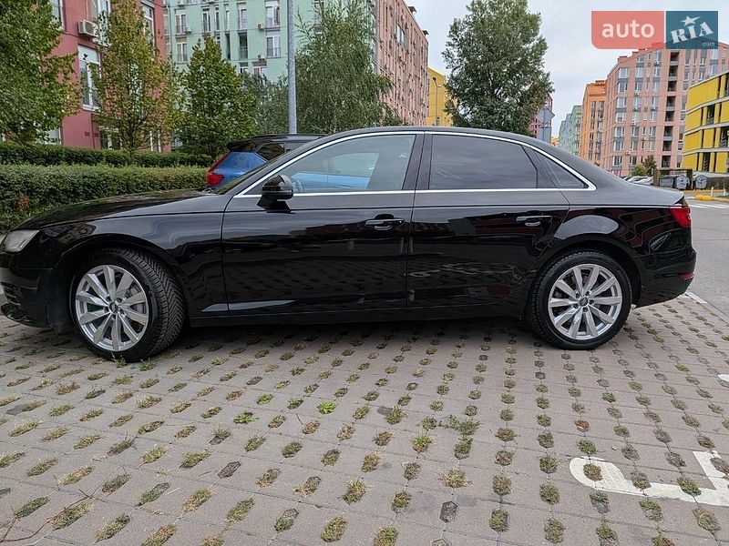 Седан Audi A4 2017 в Киеве