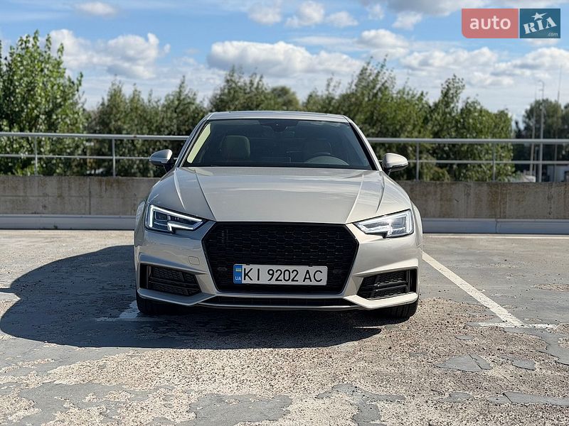 Седан Audi A4 2016 в Киеве
