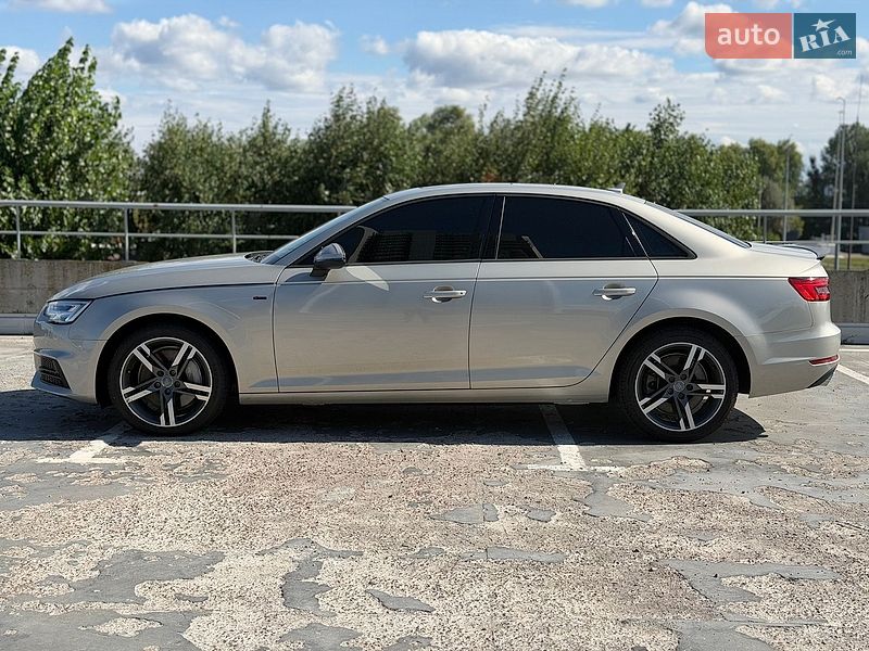 Седан Audi A4 2016 в Киеве
