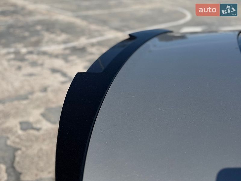 Седан Audi A4 2016 в Киеве