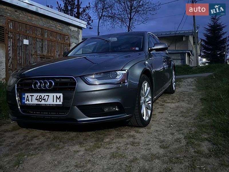 Седан Audi A4 2012 в Трускавці