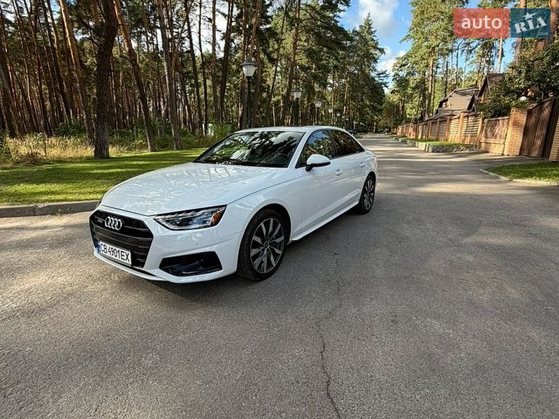 Седан Audi A4 2023 в Чернигове