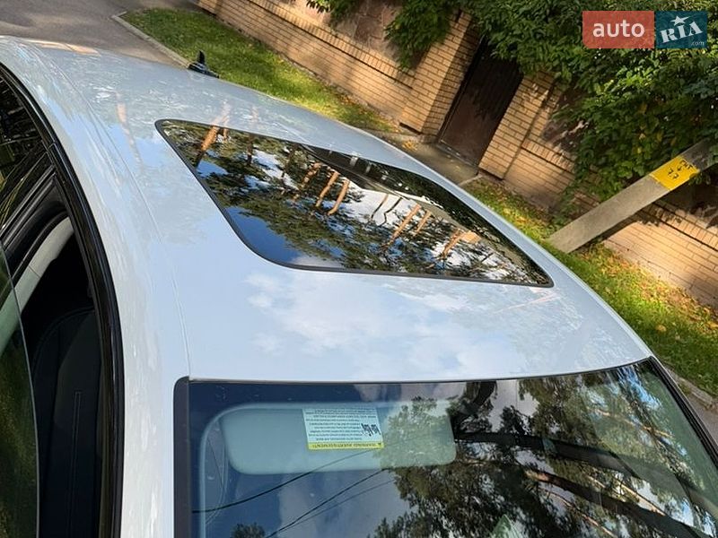 Седан Audi A4 2023 в Чернигове