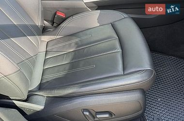 Седан Audi A4 2023 в Чернигове