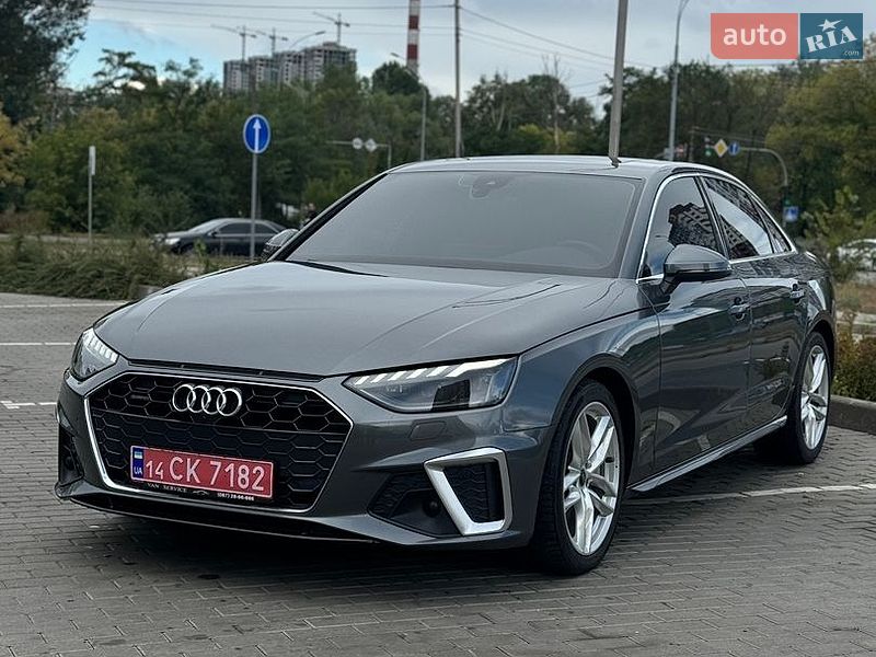 Седан Audi A4 2021 в Києві