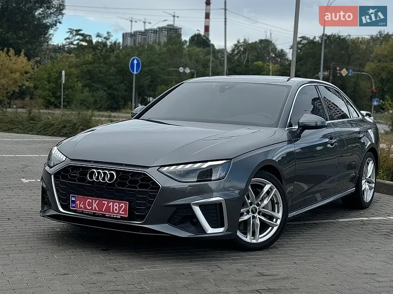 Audi A4 2021