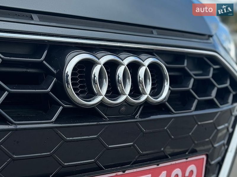 Седан Audi A4 2021 в Києві
