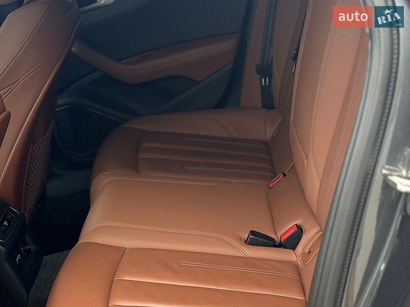 Седан Audi A4 2021 в Києві