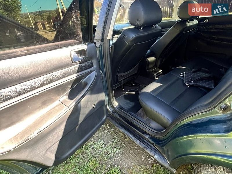Седан Audi A4 1995 в Яремчі