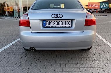 Седан Audi A4 2004 в Рівному