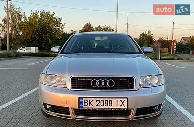 Седан Audi A4 2004 в Рівному