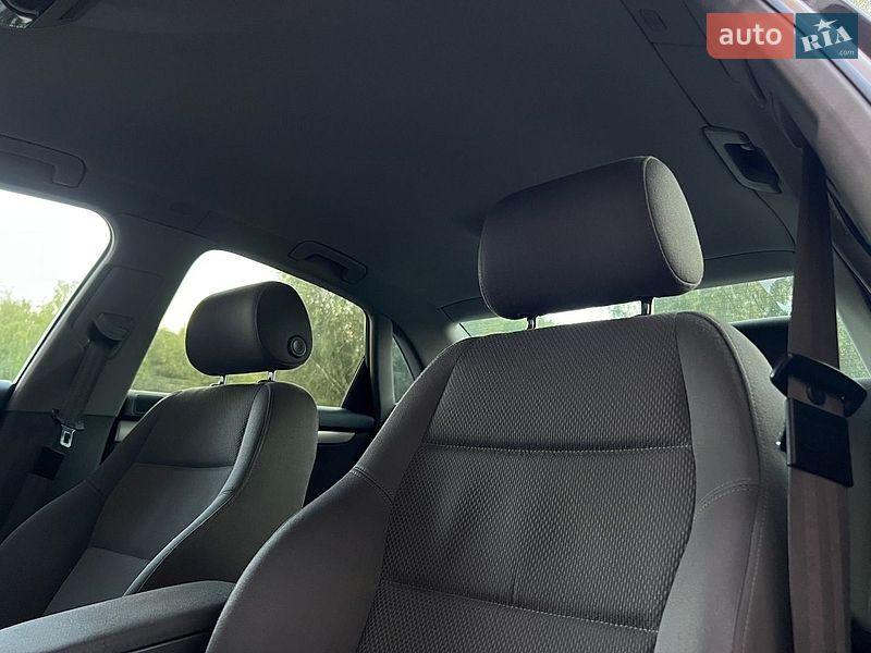 Седан Audi A4 2002 в Хмельницькому