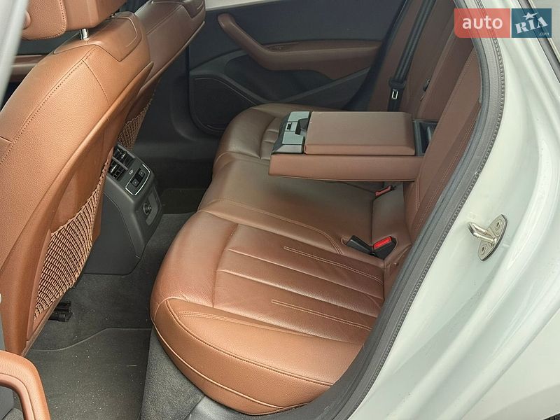 Седан Audi A4 2017 в Киеве