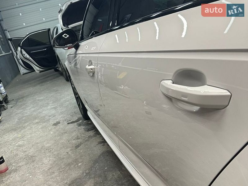 Універсал Audi A4 2018 в Ямполі