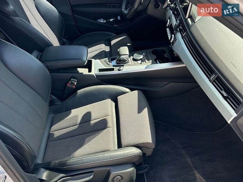 Універсал Audi A4 2018 в Ямполі