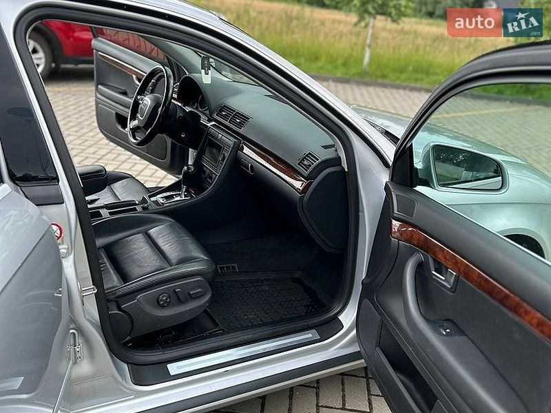 Седан Audi A4 2006 в Дрогобыче