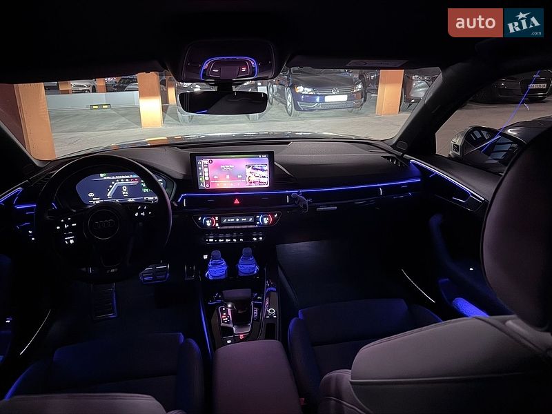 Седан Audi A4 2023 в Києві