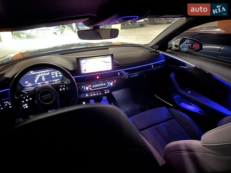 Седан Audi A4 2023 в Києві