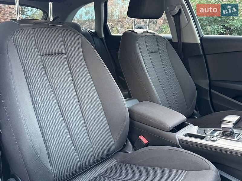 Універсал Audi A4 2016 в Дрогобичі