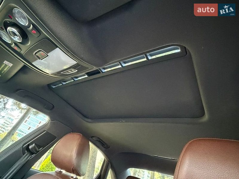 Седан Audi A4 2013 в Львові