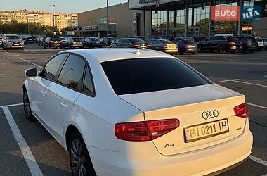 Седан Audi A4 2013 в Борисполе