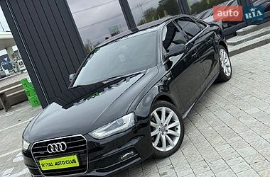 Седан Audi A4 2014 в Львові