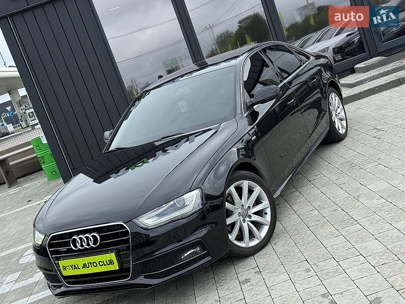 Седан Audi A4 2014 в Львові
