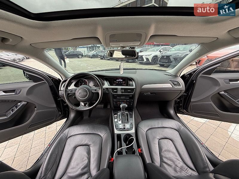 Седан Audi A4 2014 в Львові